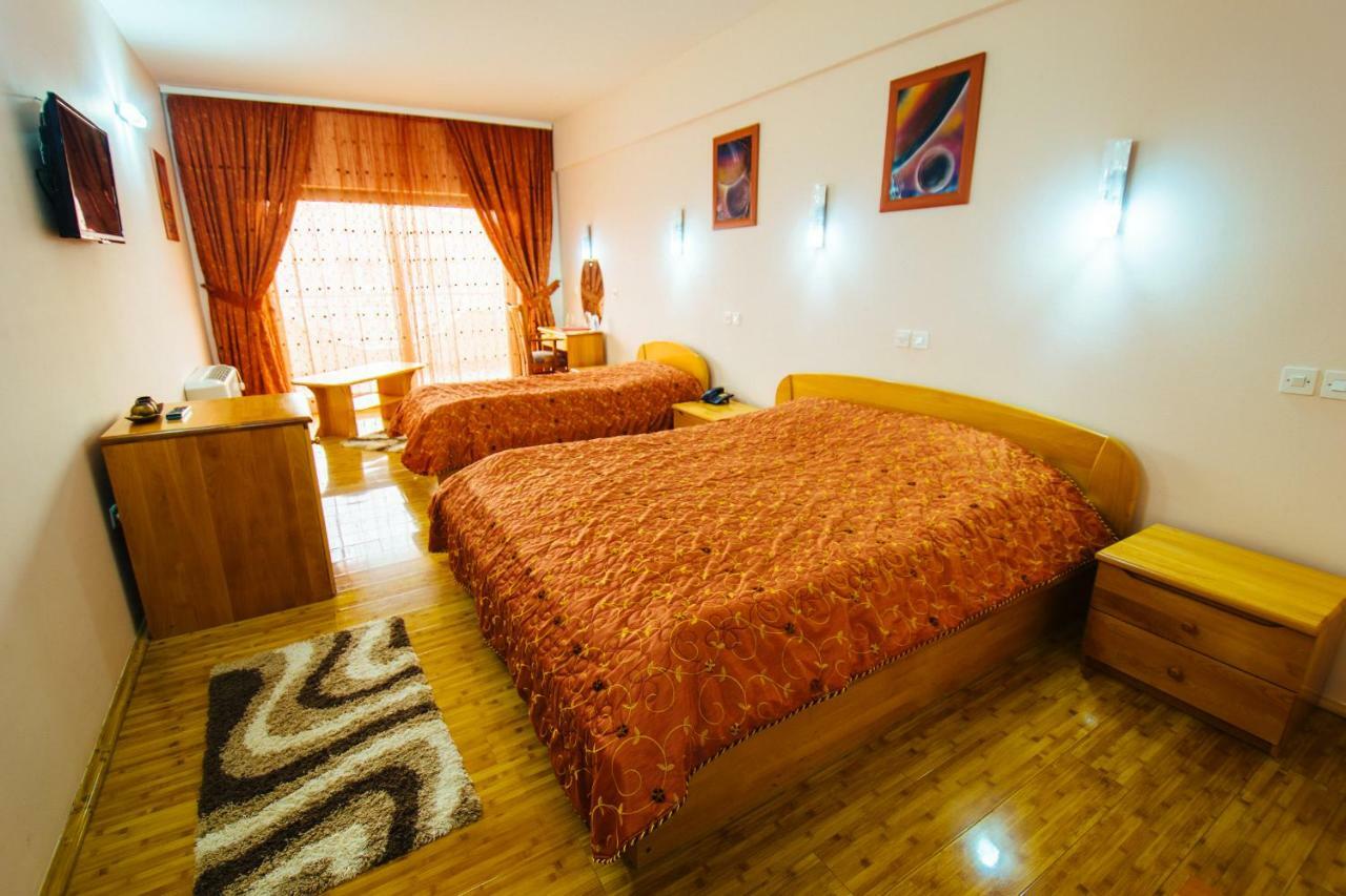 Hotel Kristal Palas Prilep Exterior photo